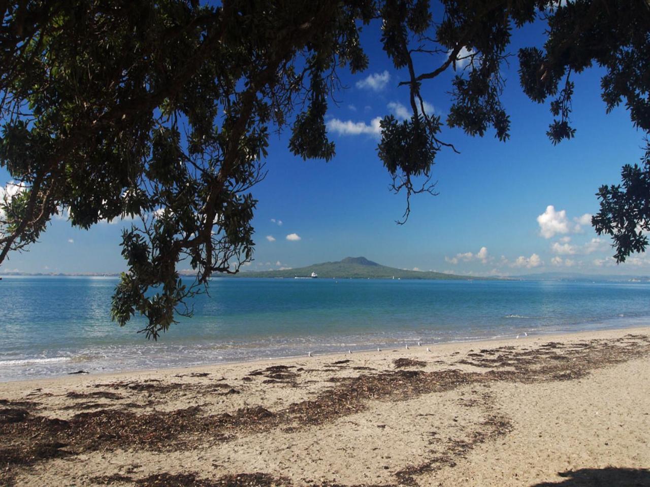 Whitby Studio - Mairangi Bay Beach Auckland Exterior photo